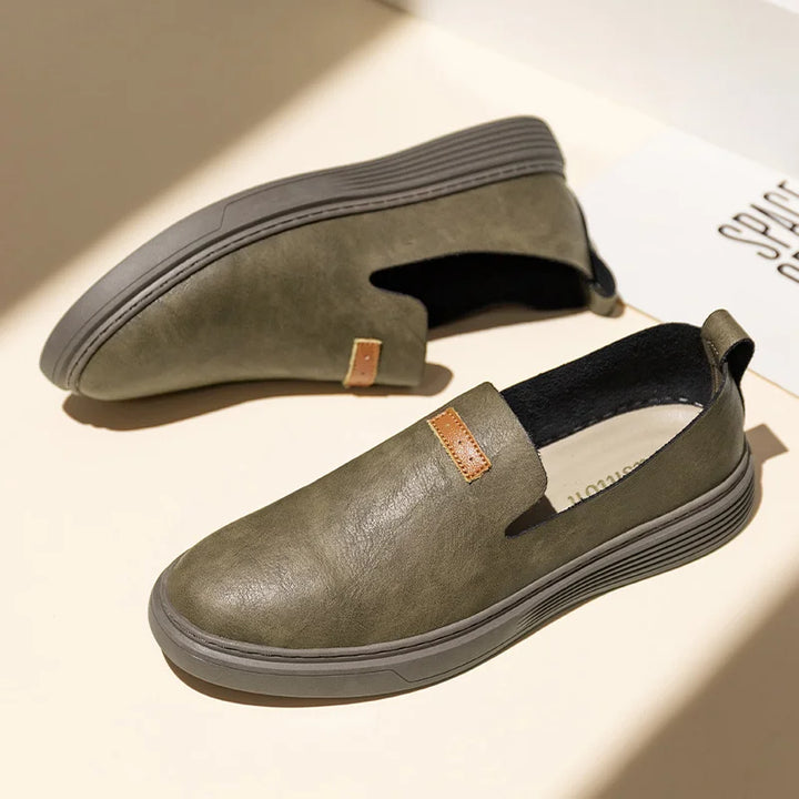 Men’s Leather Moccasins – Slip-On Design – Cushioned Sole – Low Profile Casual Fit