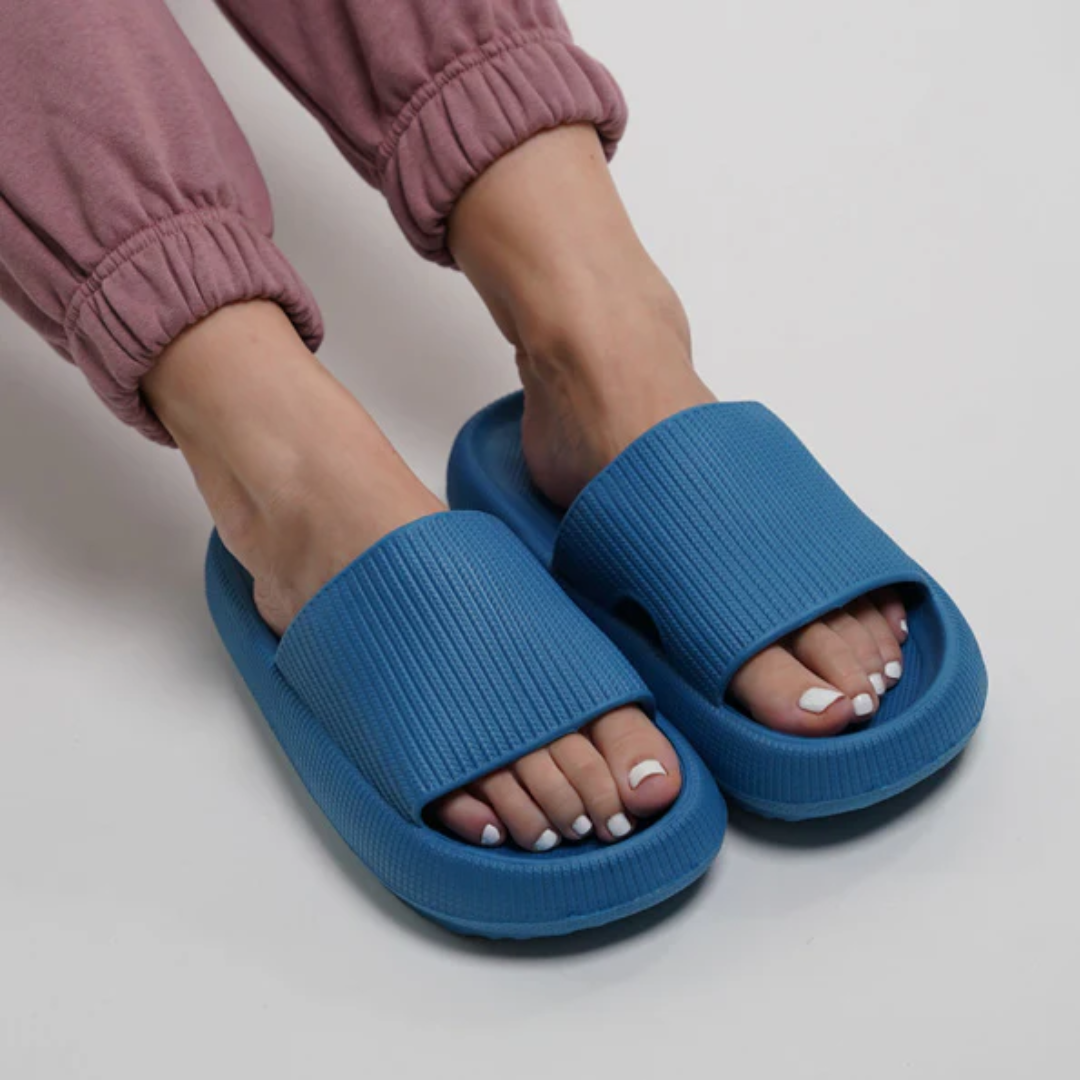Women’s Slippers – Cushioned Sole – Ribbed Upper – Open Toe Slip-On Comfort