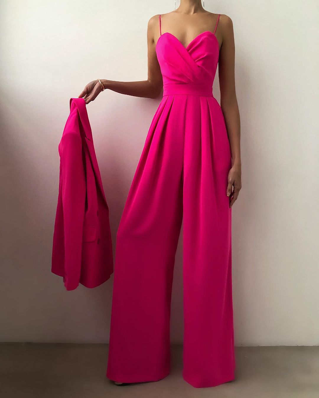 Women's Jumpsuit - Sleeveless Sweetheart Neckline - Ruched Bust - Wide-Leg Elegant Fit