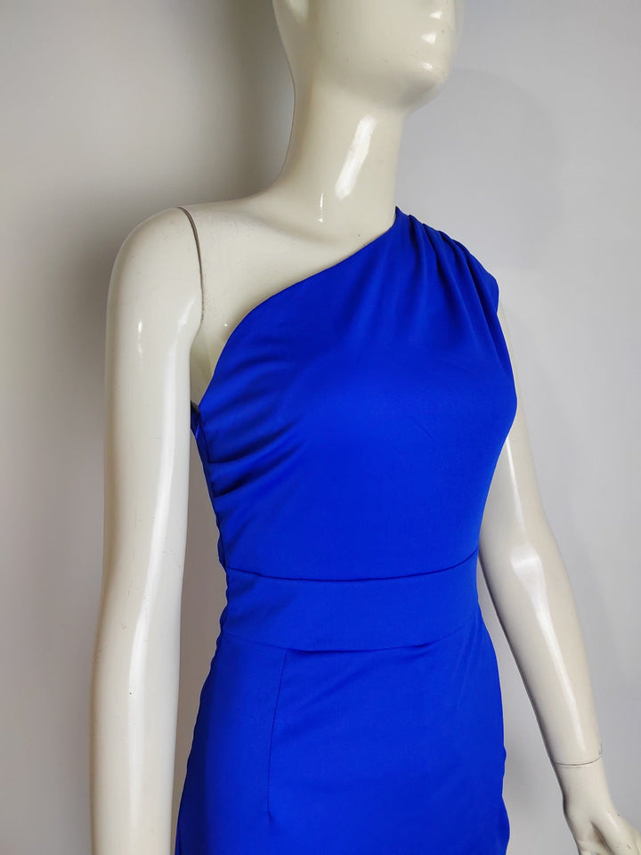 Women's One-Shoulder Evening Dress - Asymmetric Neckline - High Slit - Elegant Fit