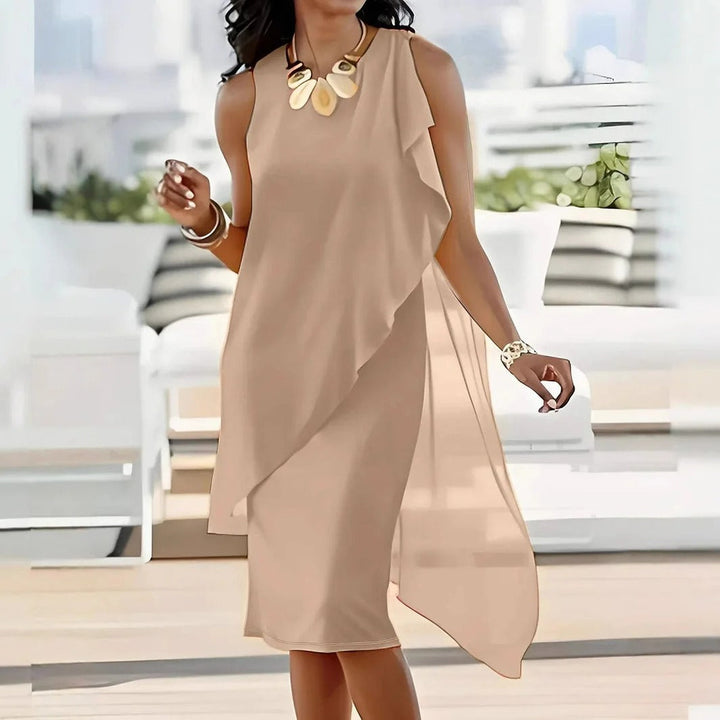 Women’s Evening Dress – Asymmetrical Hem – Sleeveless – Flowing Fit