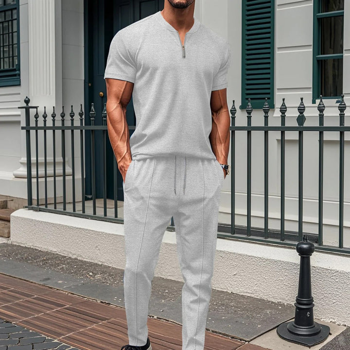 Men’s Fitness Set - Slim Fit - Stretch Fabric - Zipper Top & Elastic Pants