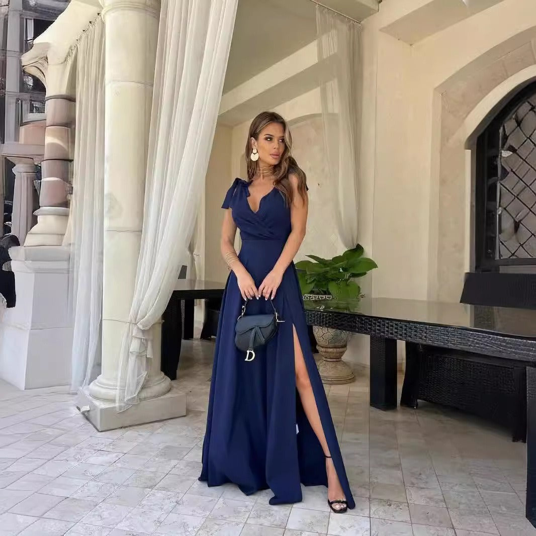 Women’s Evening Dress – Slim Fit – Plunging Neckline – High Slit – Spaghetti Straps