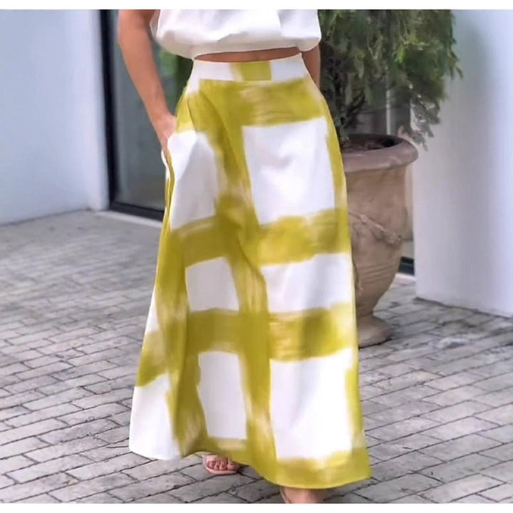 Women’s A-Line Skirt – Flowing Fit – Checkered Print