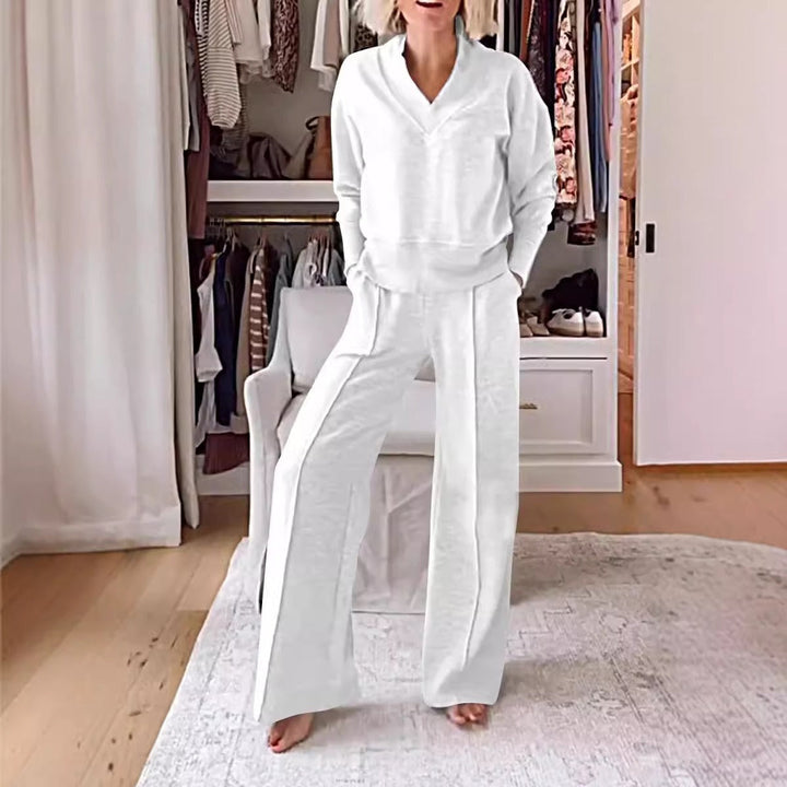 Women’s Two-Piece Set – V-Neck Long Sleeve Top – High Waist Wide-Leg Pants – Relaxed Fit