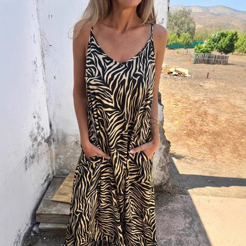Women’s Maxi Dress – Relaxed Fit – Breathable Fabric – Thin Straps – With Pockets