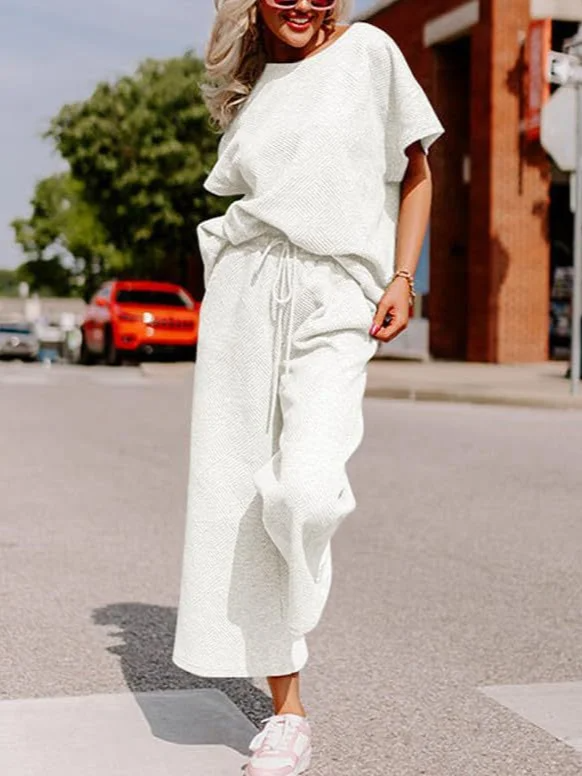 Women’s Two-Piece Set – Soft Knit – Relaxed Fit – Short Sleeve Top & Wide-Leg Pants