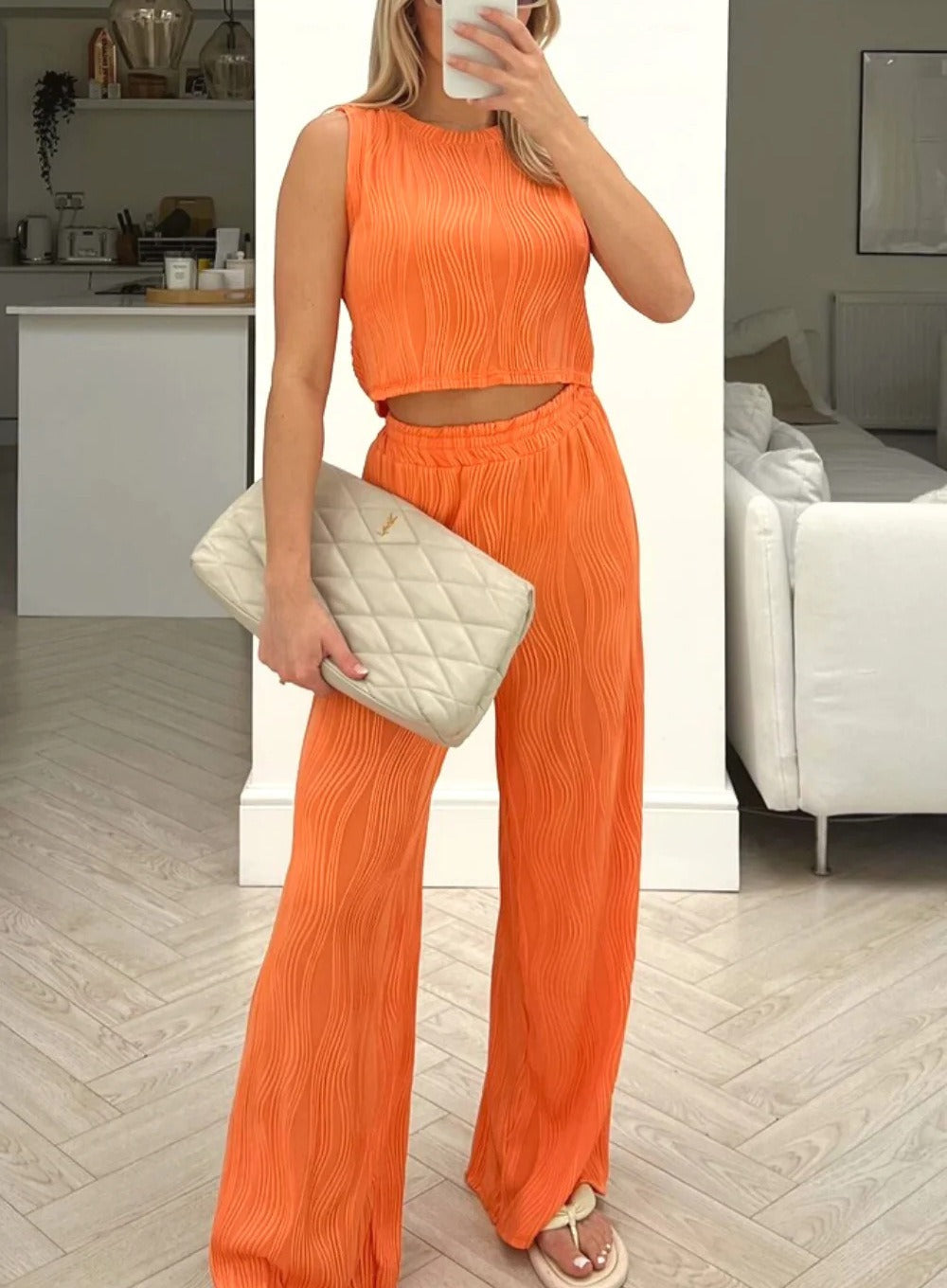 Women’s Two-Piece Set – Ribbed Crop Top – High-Waisted Relaxed Fit Pants – Soft Texture