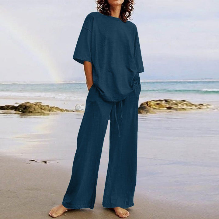 Women’s Two-Piece Set – Relaxed Fit Top with O-Neck – Wide-Leg Pants with Pockets
