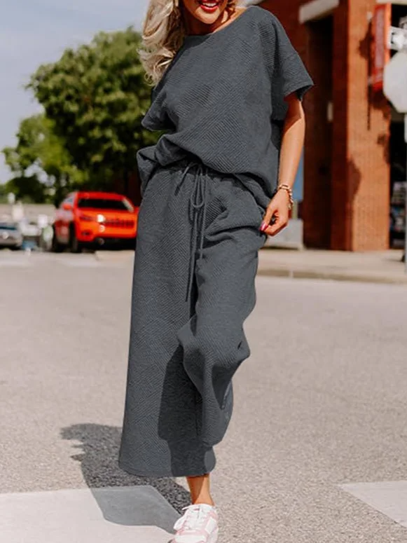Women’s Two-Piece Set – Soft Knit – Relaxed Fit – Short Sleeve Top & Wide-Leg Pants