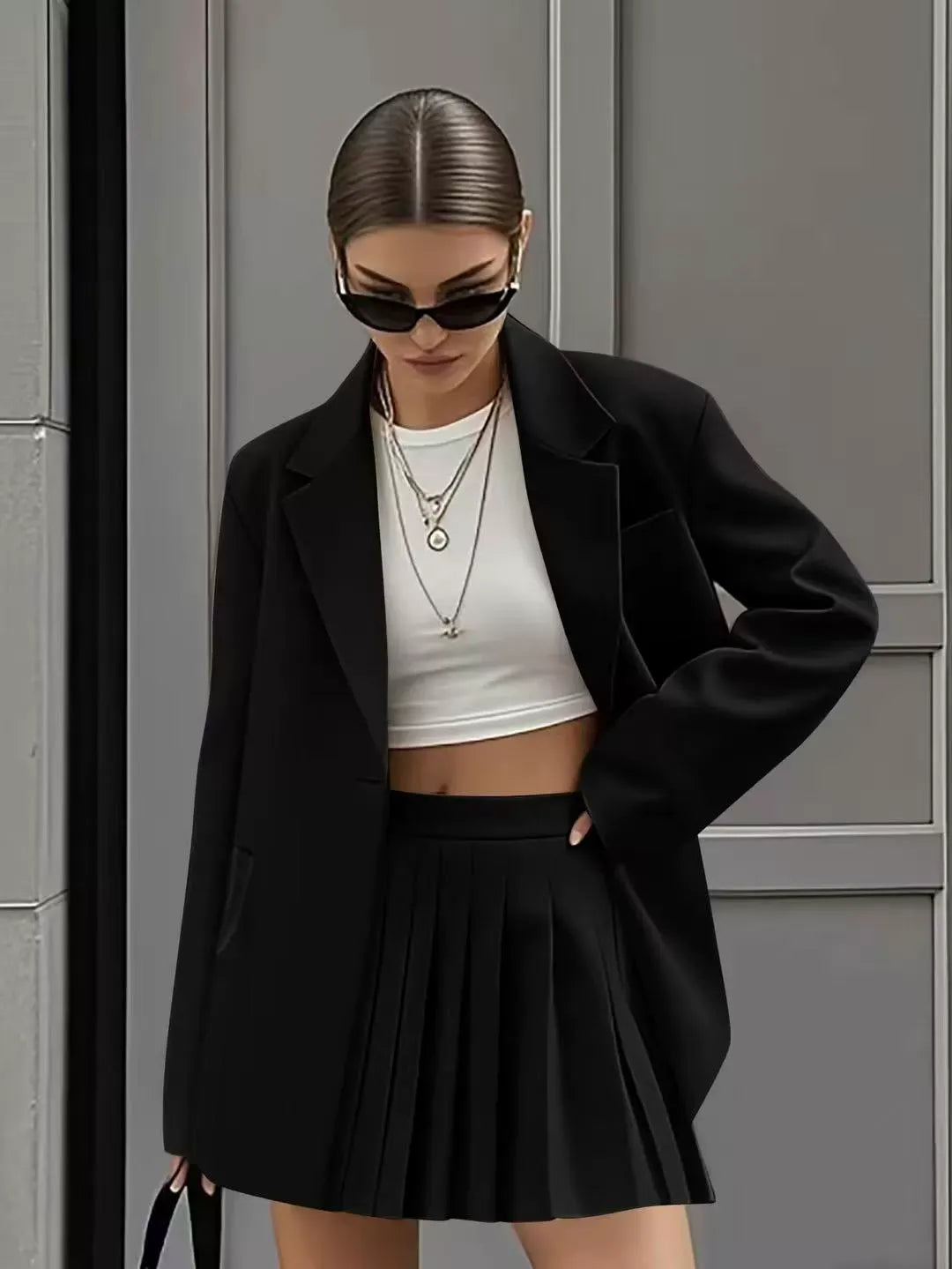 Women's Pleated Skirt Suit Set – Relaxed Fit Blazer – High-Waist Mini – Flap Pocket Design