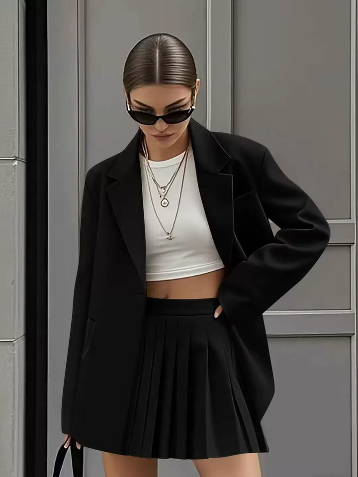 Women's Pleated Skirt Suit Set – Relaxed Fit Blazer – High-Waist Mini – Flap Pocket Design