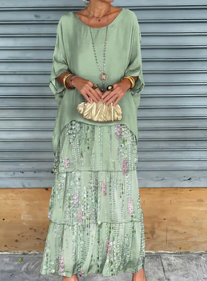Women’s Maxi Dress – Flowing Fit – Tiered Layers – Sheer Fabric – Elbow Sleeve