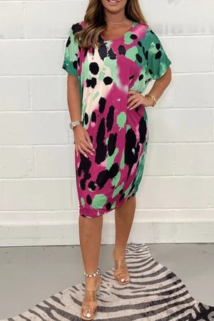 Women’s Midi Dress – Relaxed Fit  – Short Sleeve Artistic Print