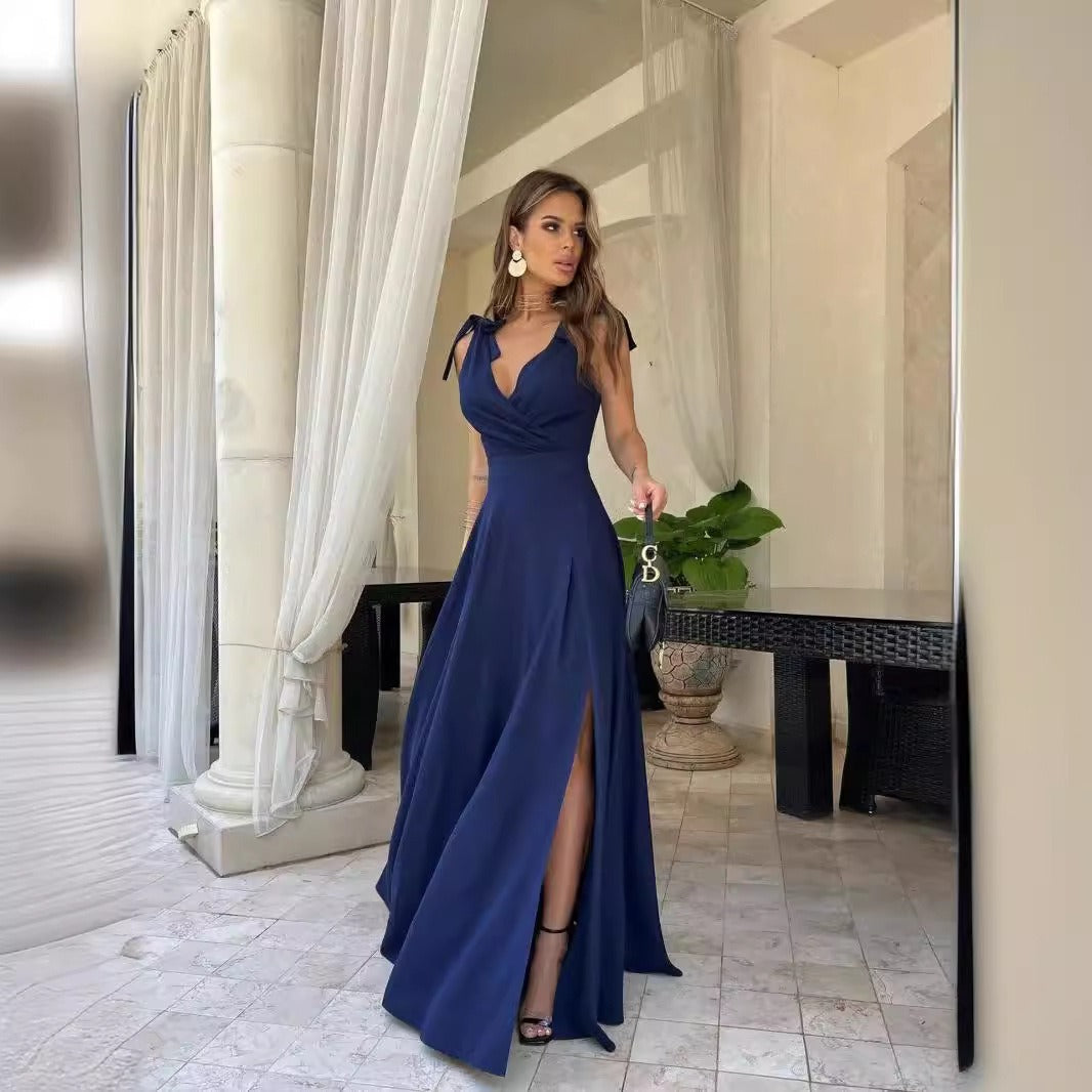 Women’s Evening Dress – Slim Fit – Plunging Neckline – High Slit – Spaghetti Straps