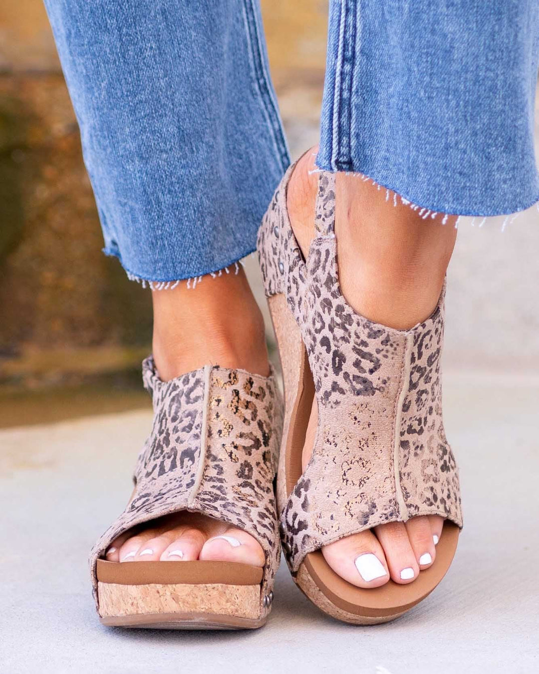 Women’s Sandals – Ergonomic Fit – Open Toe – Cork Footbed – Cut-Out Design – Stud Accents
