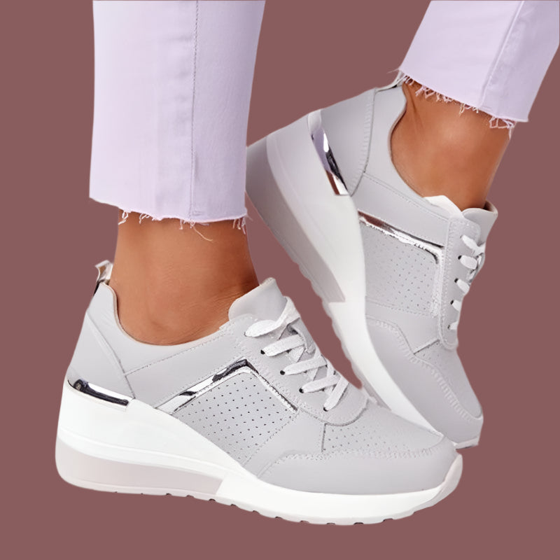 Women’s Sneaker - Platform Sole - Metallic Detail - Casual Fit