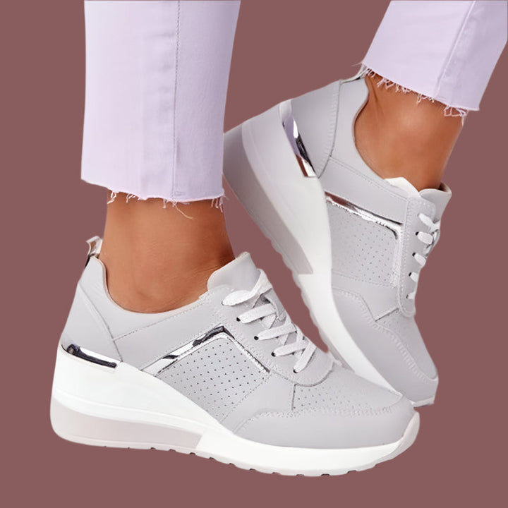 Women’s Sneaker - Platform Sole - Metallic Detail - Casual Fit