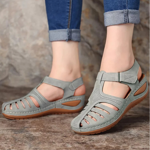 Women’s Sandals - Ergonomic Fit - Cushioned Sole - Adjustable Buckle - Breathable Design