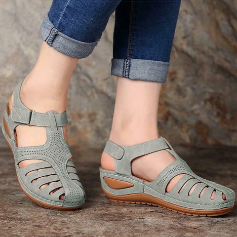 Women’s Sandals - Ergonomic Fit - Cushioned Sole - Adjustable Buckle - Breathable Design