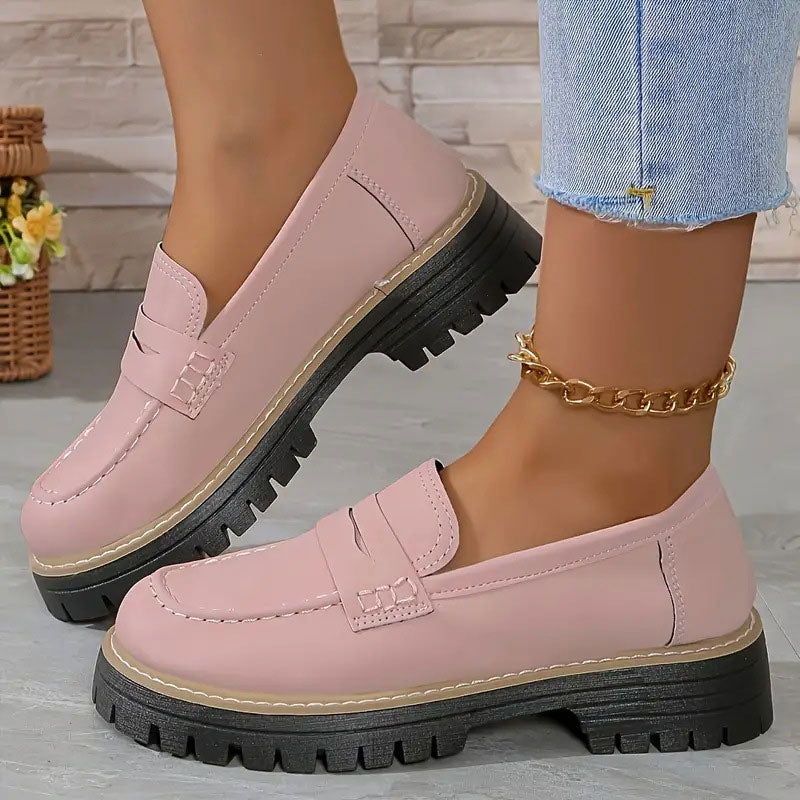 Women’s Loafers – Chunky Sole – Rounded Toe – Vamp Strap – Casual Elegant Fit