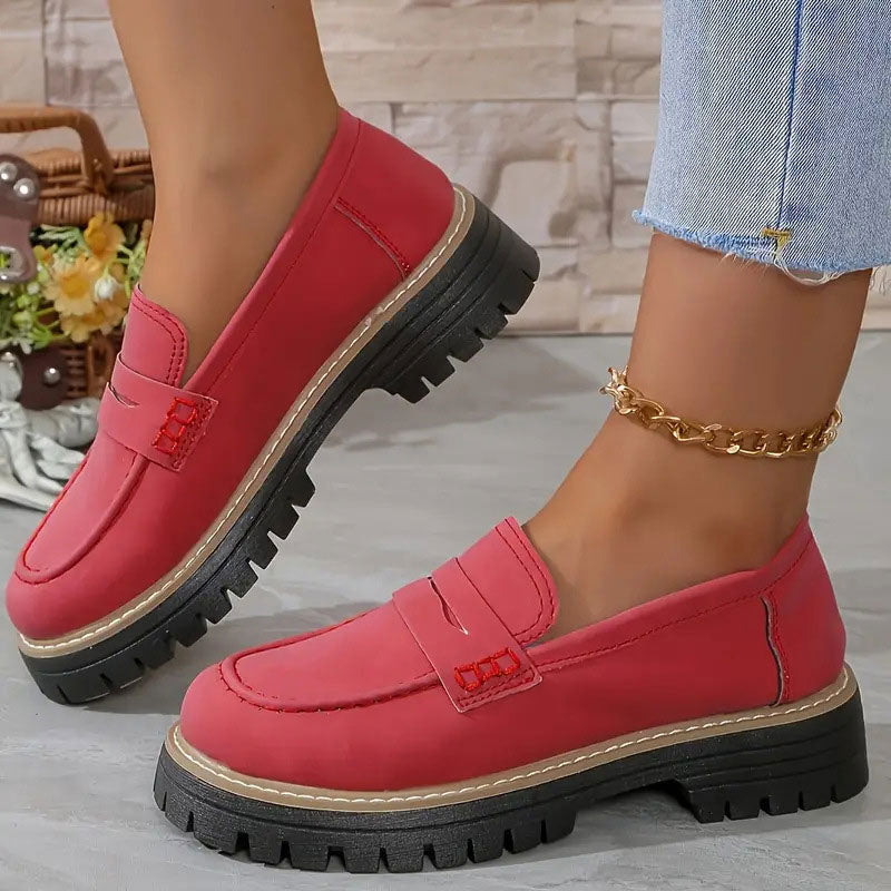 Women’s Loafers – Chunky Sole – Rounded Toe – Vamp Strap – Casual Elegant Fit
