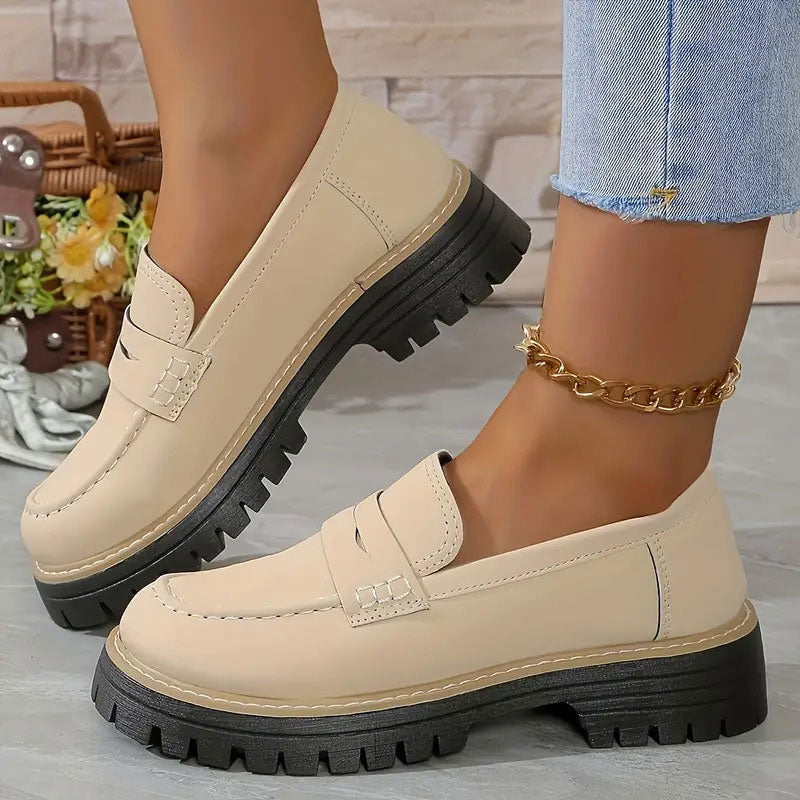 Women’s Loafers – Chunky Sole – Rounded Toe – Vamp Strap – Casual Elegant Fit