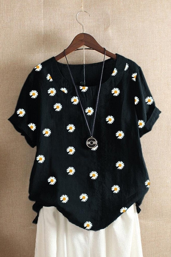 Women’s T-Shirt – Relaxed Fit – Soft Breathable Blend – Short Sleeve Floral Print