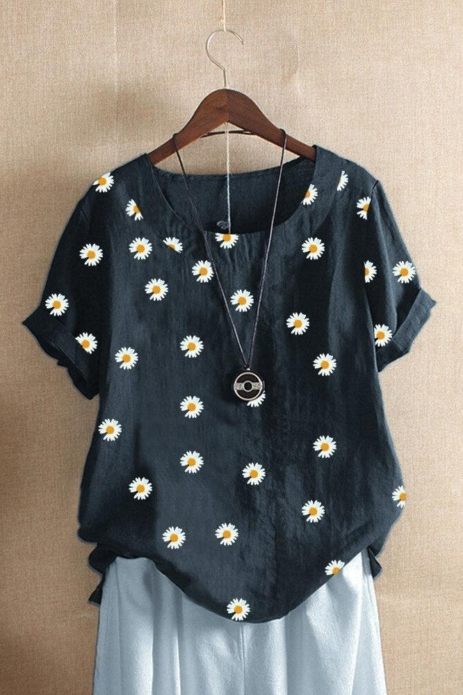 Women’s T-Shirt – Relaxed Fit – Soft Breathable Blend – Short Sleeve Floral Print