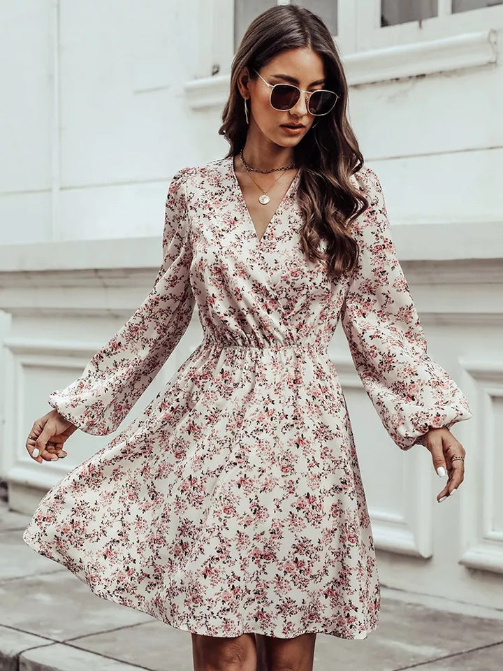Women's Floral Dress - Plunging V-Neck - Long Sleeve Cinched Waist - Elegant Fit